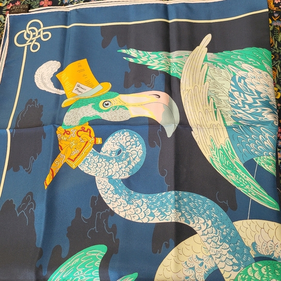 Hermes All tied in knots scarf 70 - Picture 3 of 4